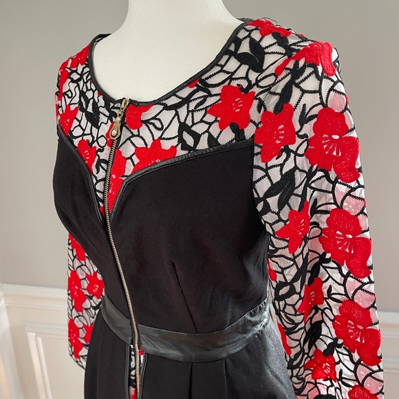 Vintage Sweetheart dress w Rose embroidered sleeves - Picture 2 of 12